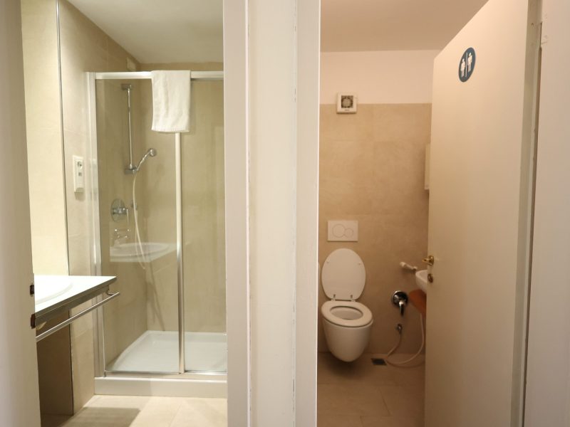 Bagno-Comune-3